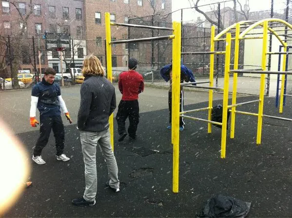 David Bell on Twitter: "Following @conbis to bar work in the snow ...