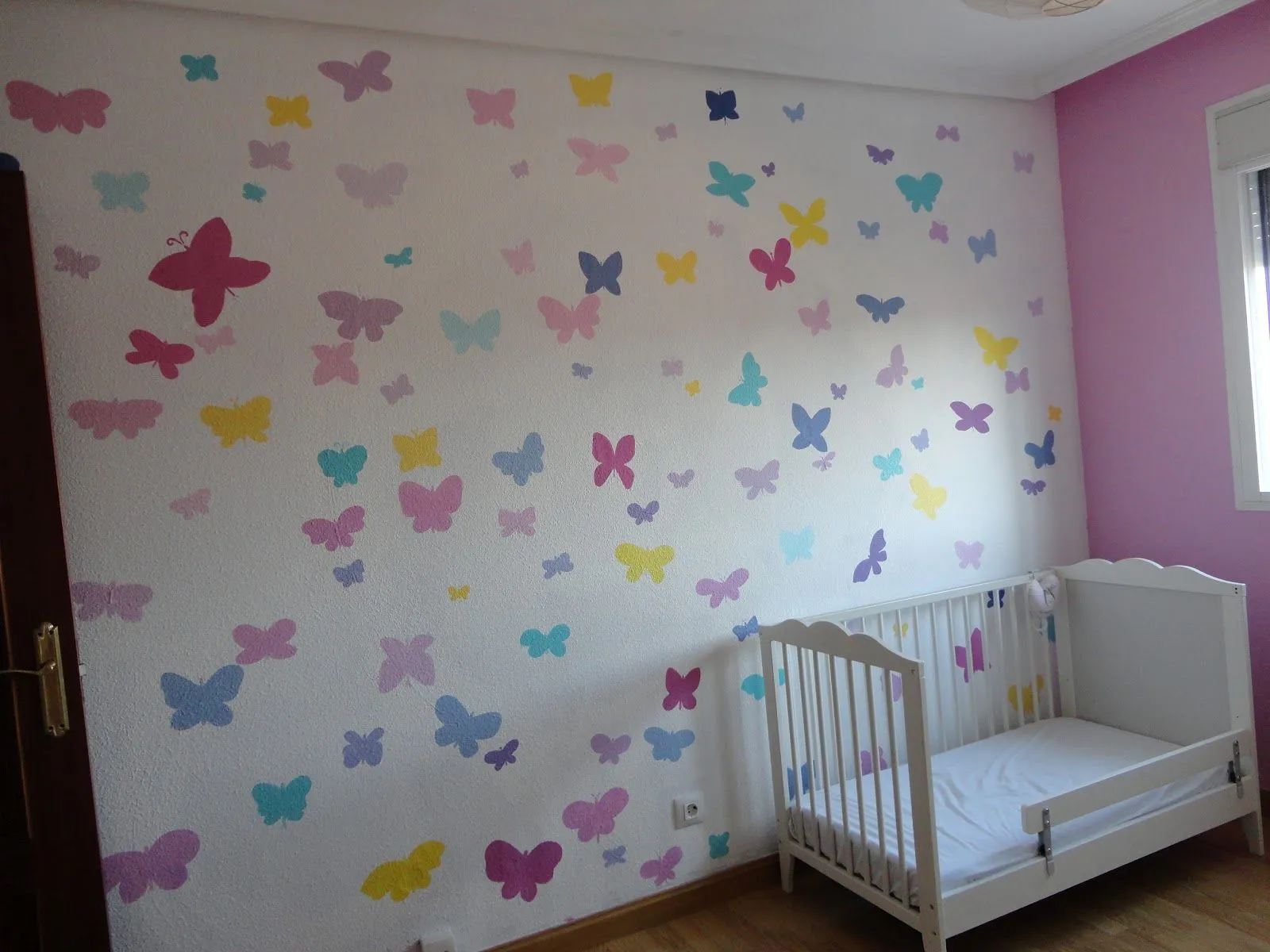 decopared: Mural de mariposas 180