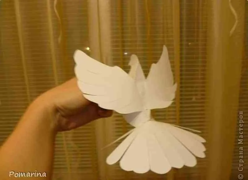 Decoración para primera comunión con palomas de papel - Decoración de  interiores | Opendeco