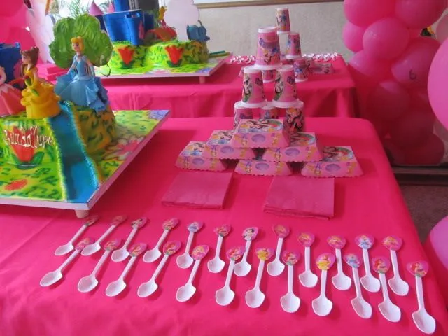 Decoración fiesta infantil princesa aurora - Imagui
