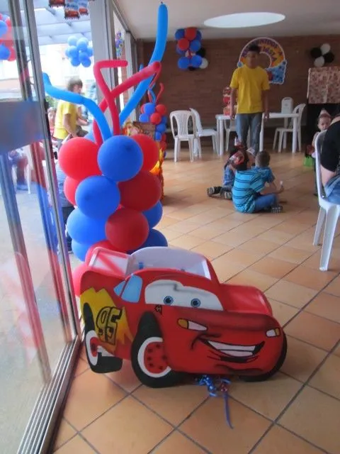 Decoración de fiestas infantiles de cars - Imagui