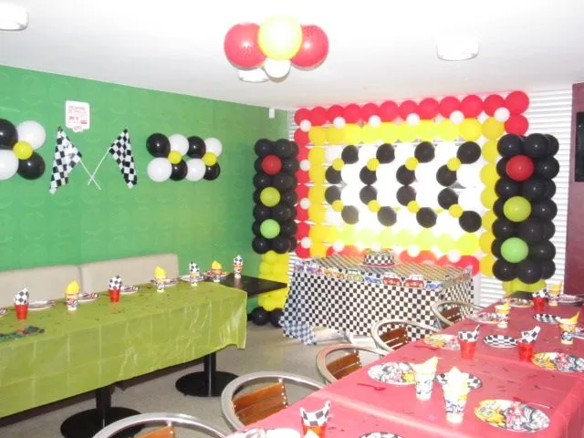 DECORACION CON GLOBOS HOT WHEELS MEDELLIN | Decoracion fiestas ...