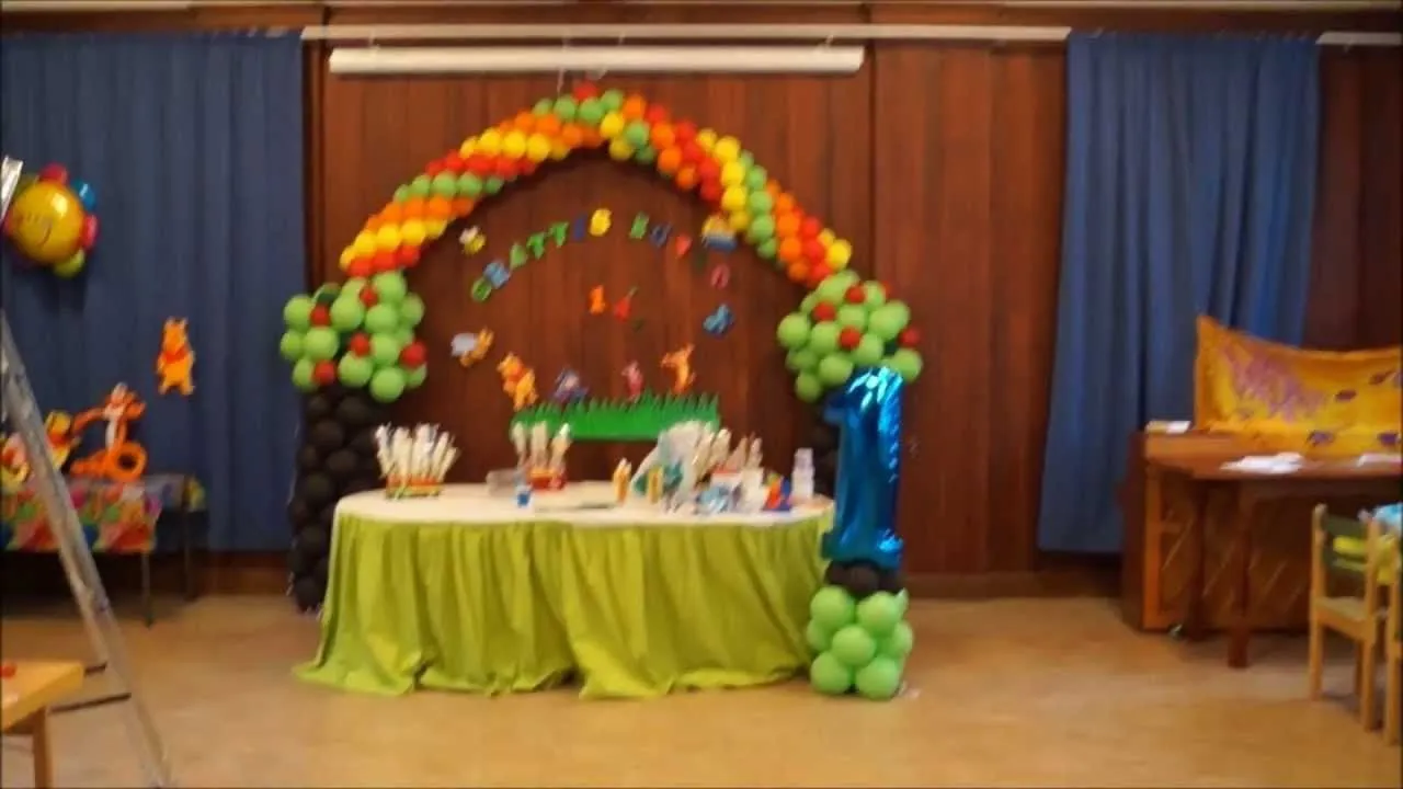 decoracion con globos winnie the pooh - YouTube