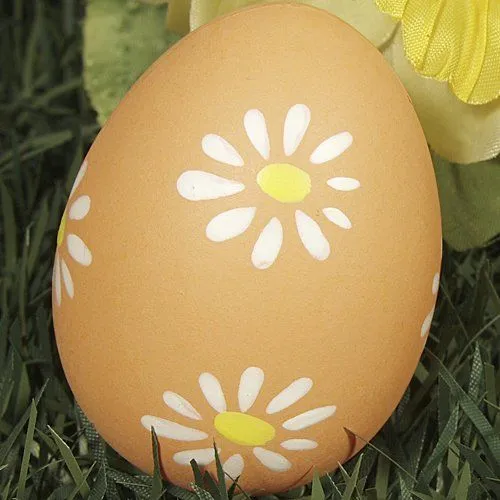 Decoración de huevos de Pascua con flores - Ideas para decorar ...