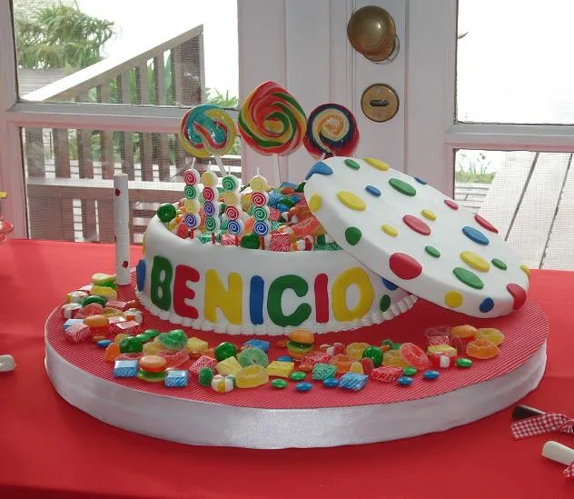 Decoración de tortas infantiles con golosinas - Imagui