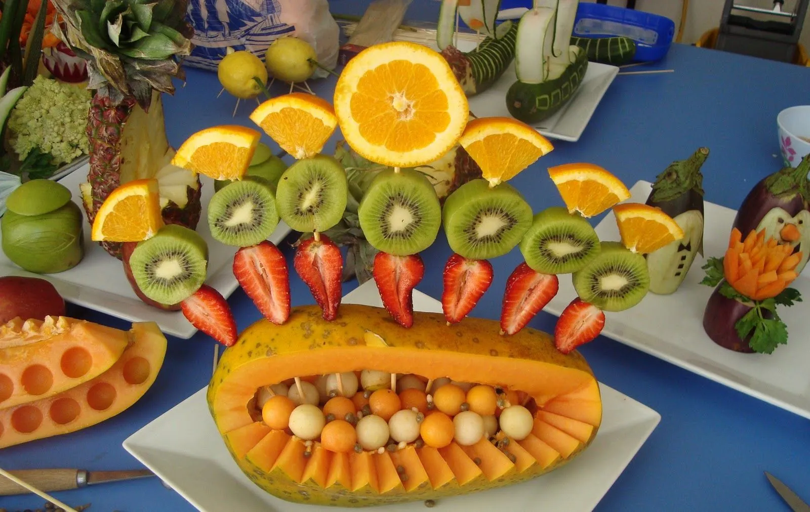 decoraciones para centros de mesa para eventos: tallado de frutas ...