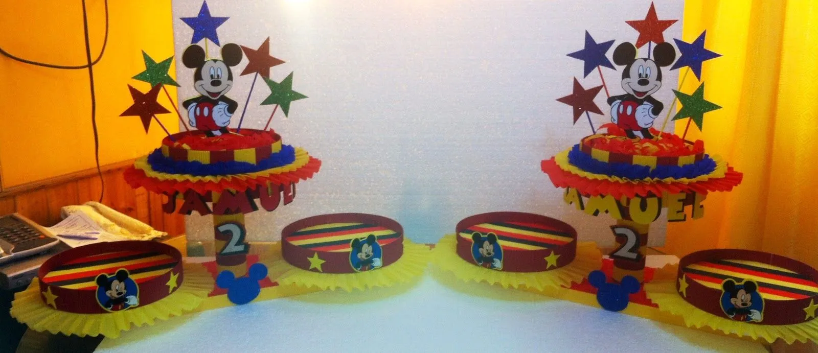 DECORACIONES INFANTILES: 3 BASES MICKEY MOUSE