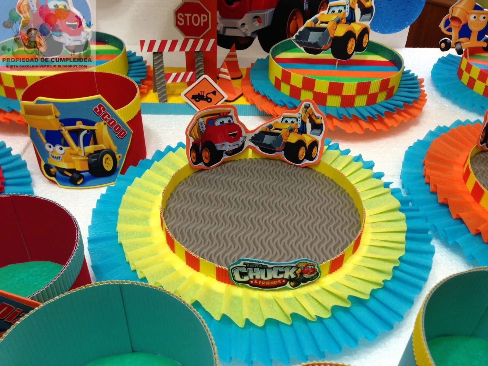 DECORACIONES INFANTILES: bob el constructor y chuk