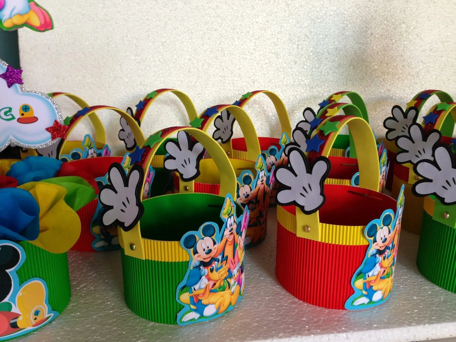 DECORACIONES INFANTILES: la casa de mickey mouse