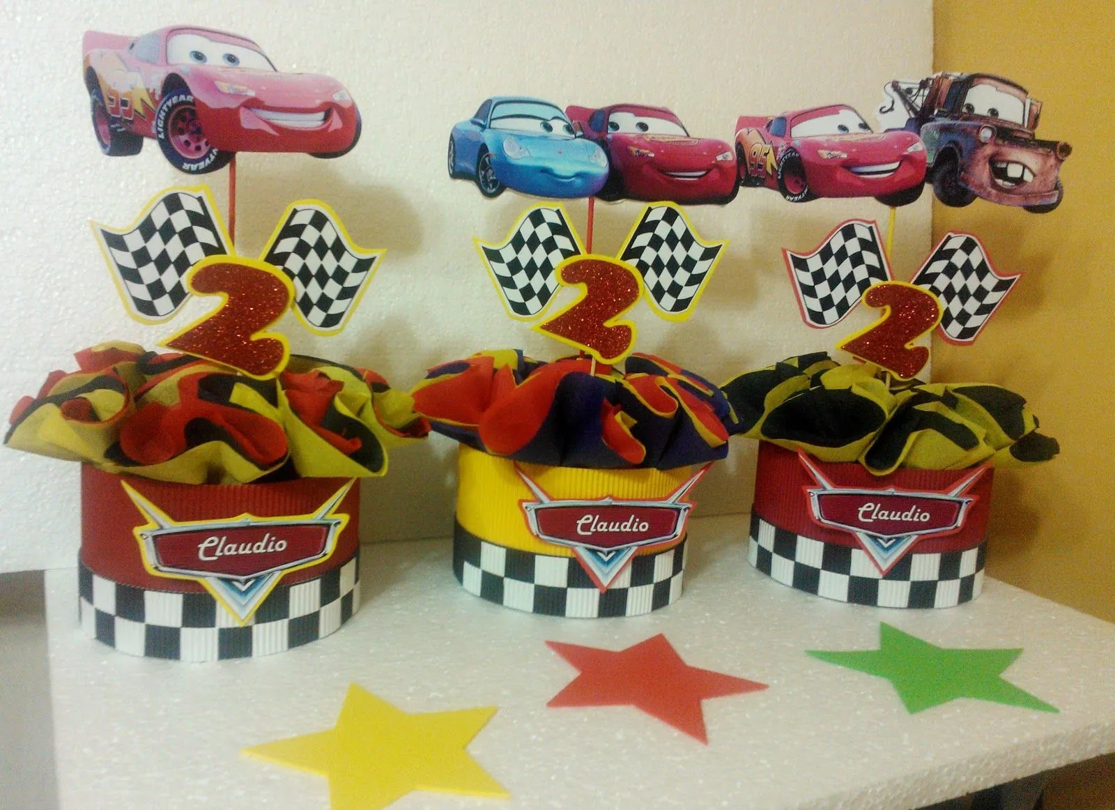 DECORACIONES INFANTILES: CENTROS DE MESA CARS