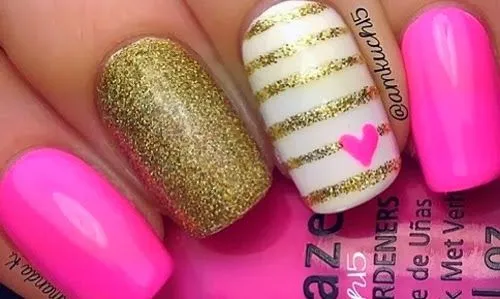 decorados de uñas con corazones | Cristina