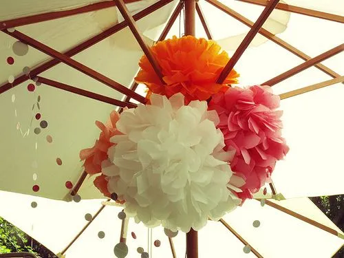 DECORAR BODAS MATRIMONIOS CON POMPONES ESFERAS DE PAPEL ...