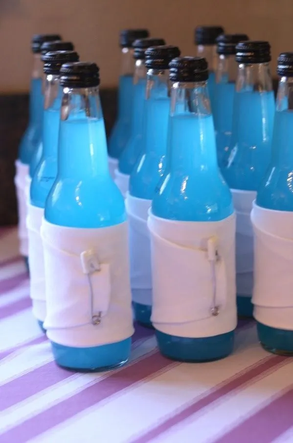 Decorar botellas como pañales para Baby Shower | hot air ballon ...