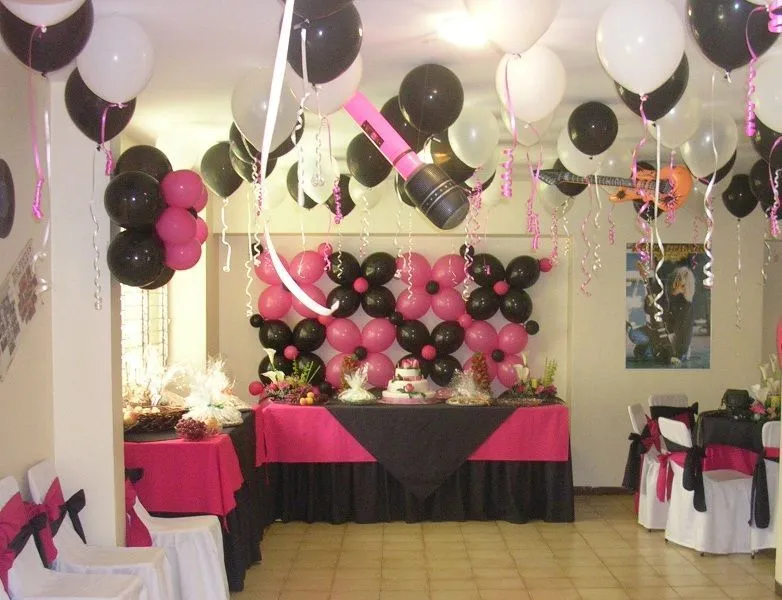 Decoraciónes con globos de las monster high - Imagui