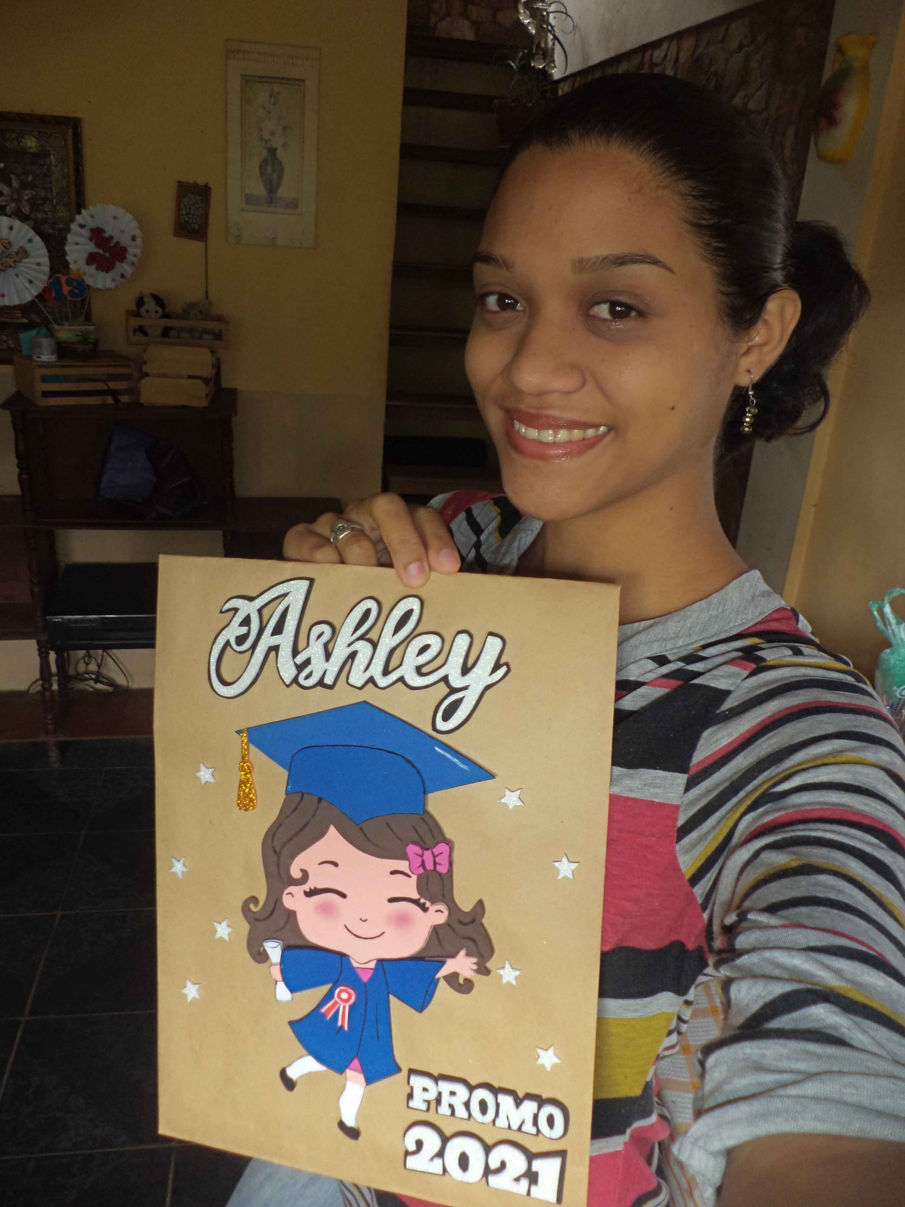 Como decorar un folder manila para un graduando / How to decorate a manila  folder for a graduate (ESP/ENG) — Hive