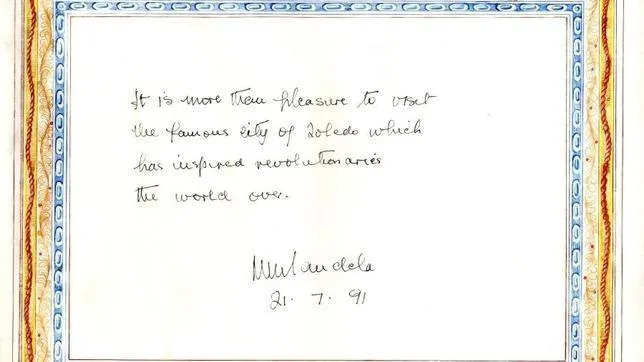 Dedicatoria manuscrita de Nelson Mandela - ABC.es