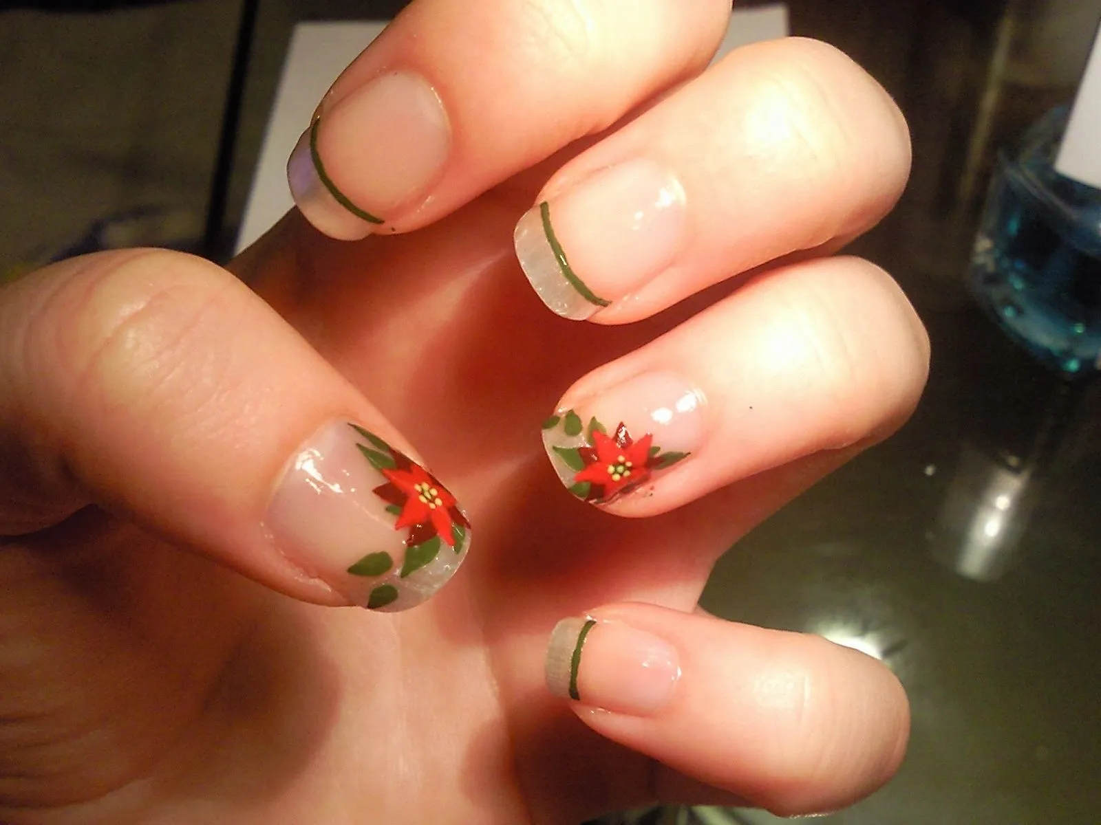 Dedos con Estilo: Manicura con flor de pascua / Poinsettia ...