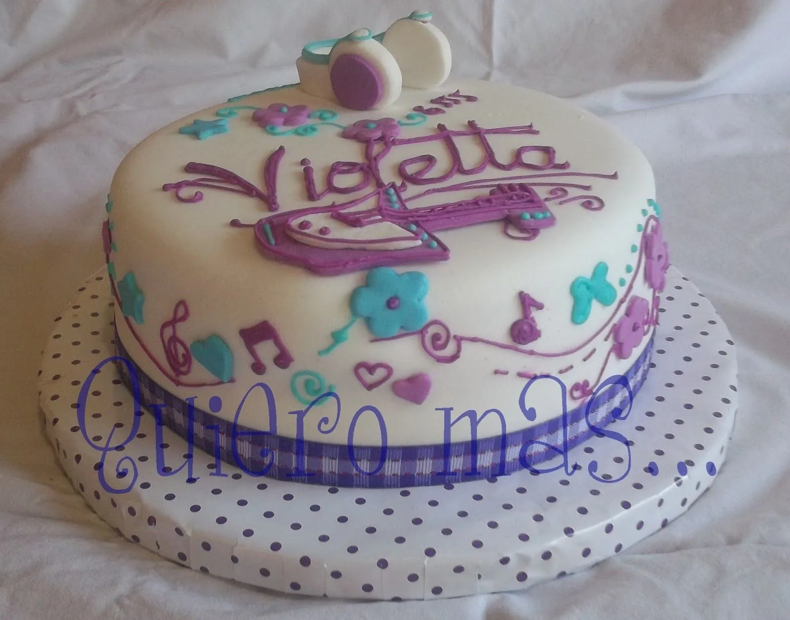 Delicias Quiero mas...: Tortas Violetta de Disney