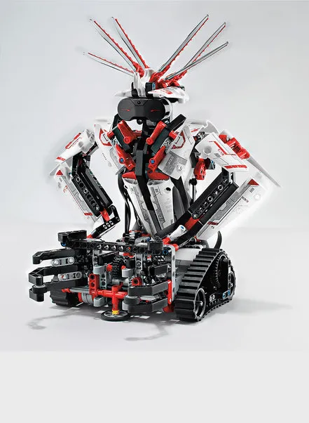 Designaholic_Lego_Robot_02.png