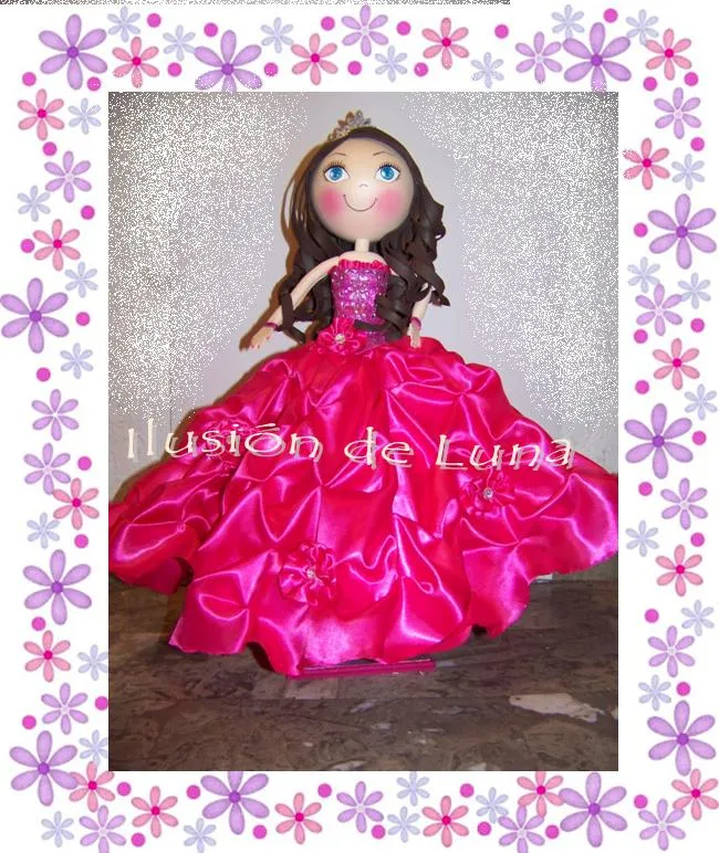 Detalles Ilusión de Luna: Quinceañera Personalizada en Foamy o Eva