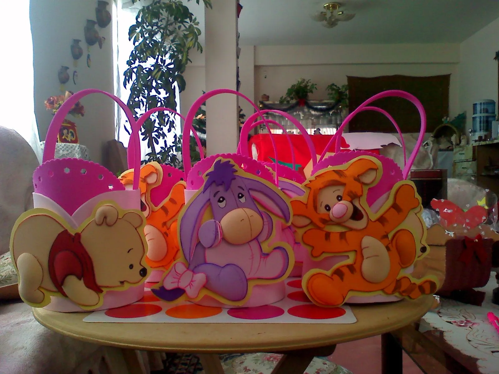 Detalles Isabel: Cotillon Winnie Pooh, Igor y Tigger