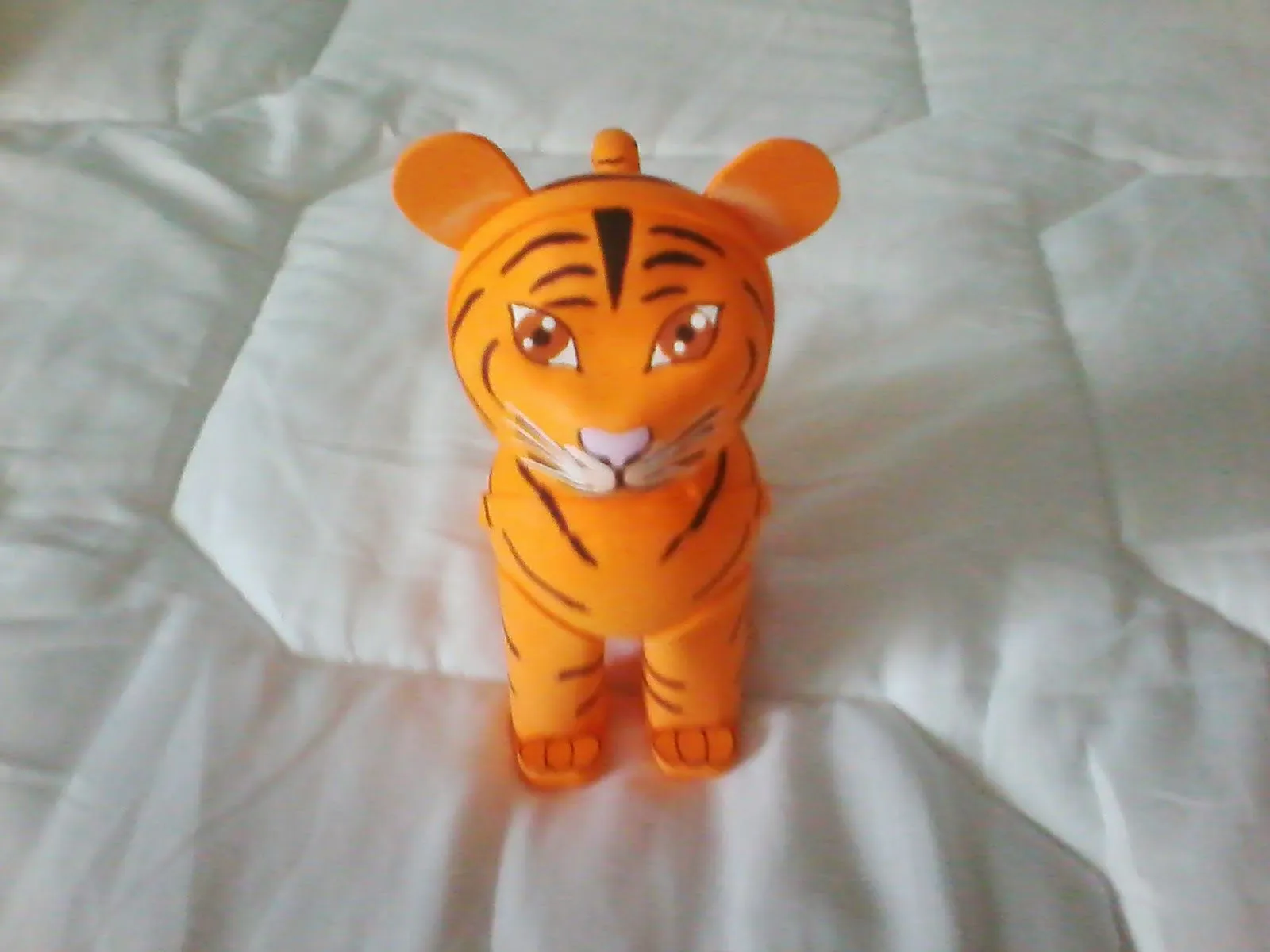 detallitos A & M : tigre y gatito de goma eva