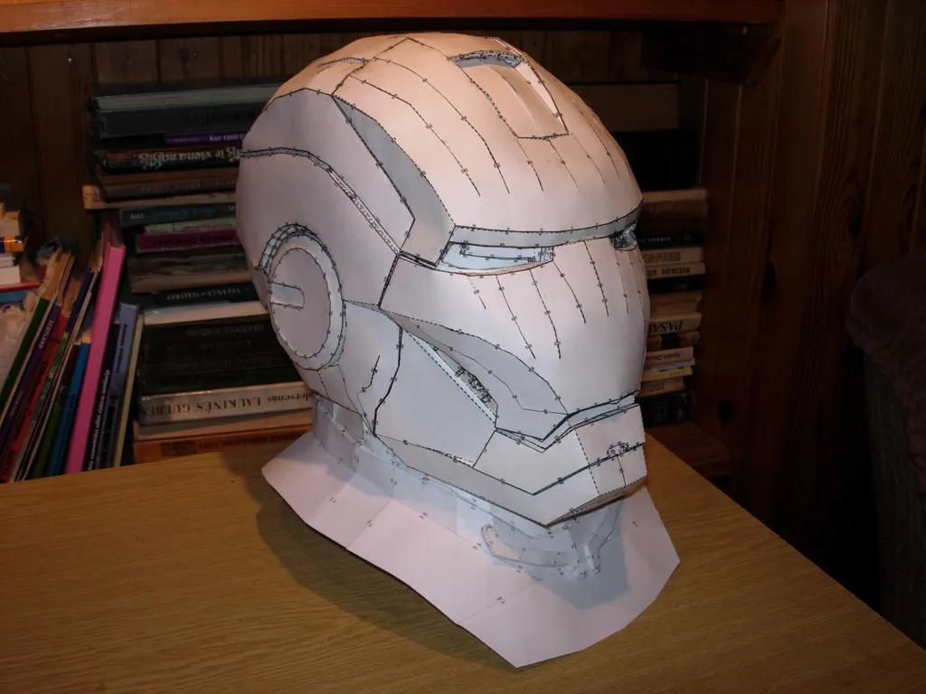 DeviantArt: More Like Iron Man Helmet pepakura model by CubicalMember