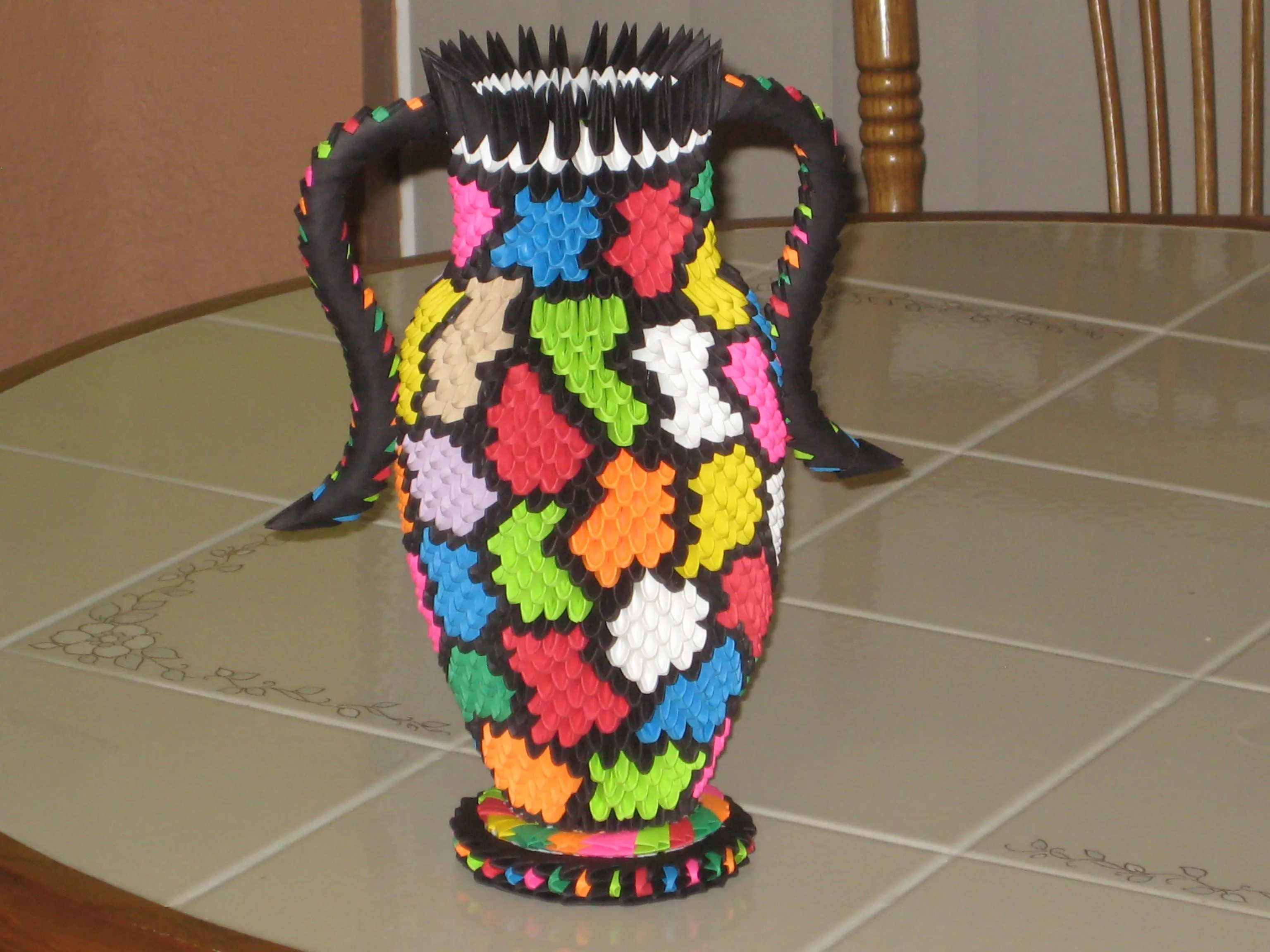 DeviantArt: More Like Vase-3D Origami by esmeraldaarribas