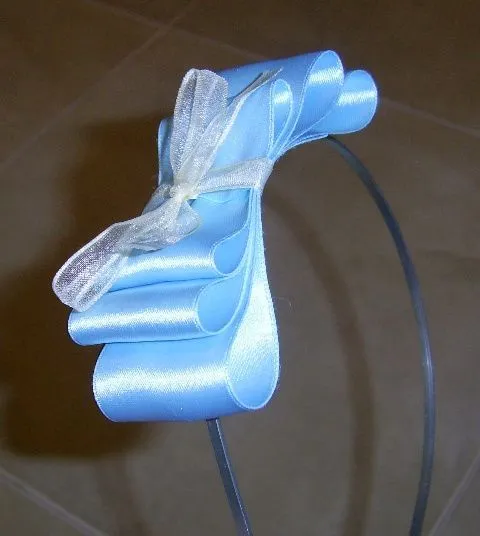 Diadema decorada con lazo azul | Mis trabajos manuales | Pinterest