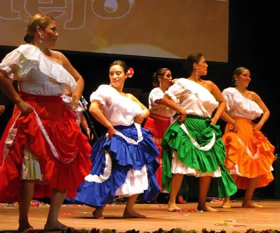 PERÚ: PAÍS MARAVILLOSO: DANZAS