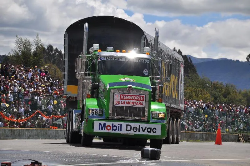 DiMOTORi: Ya Viene el Gran Premio Nacional de Tractomulas