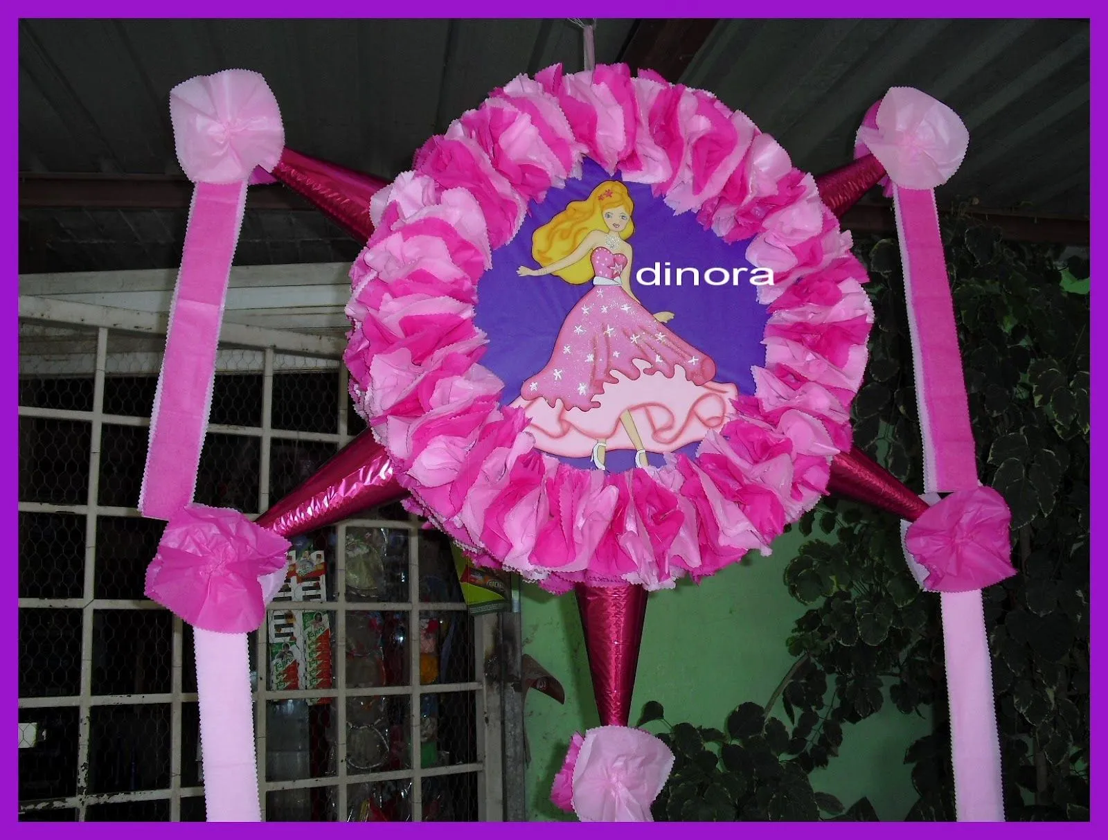 Dinora... arte y fiesta: PIÑATAS