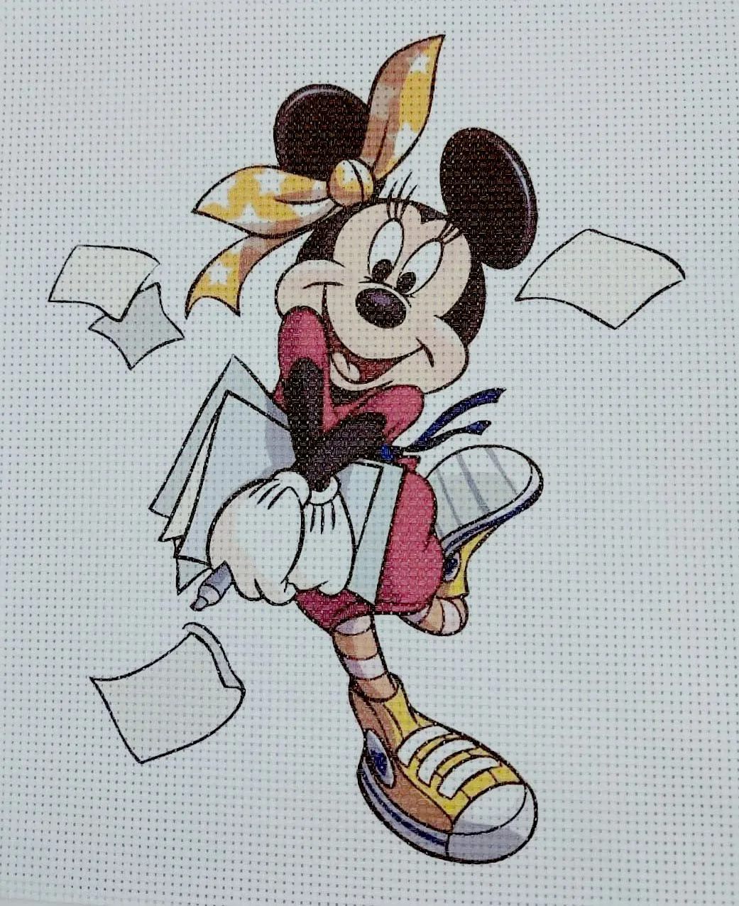 Diseños estampados para bordar en punto de cruz | Minnie Mouse - Marol Rivadeneira