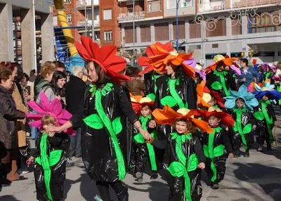 Como hacer un disfraz de una flor - Imagui