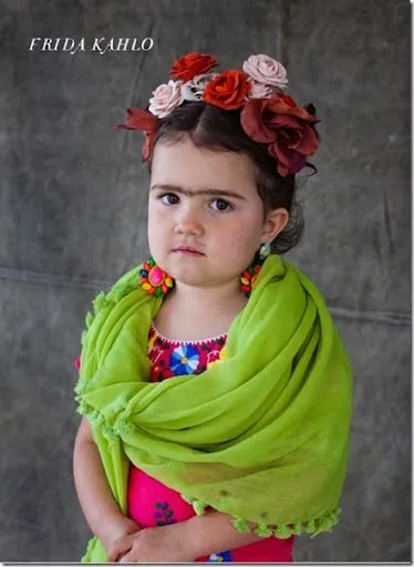 Disfraz casero de Frida Kahlo para niña | Todo Halloween