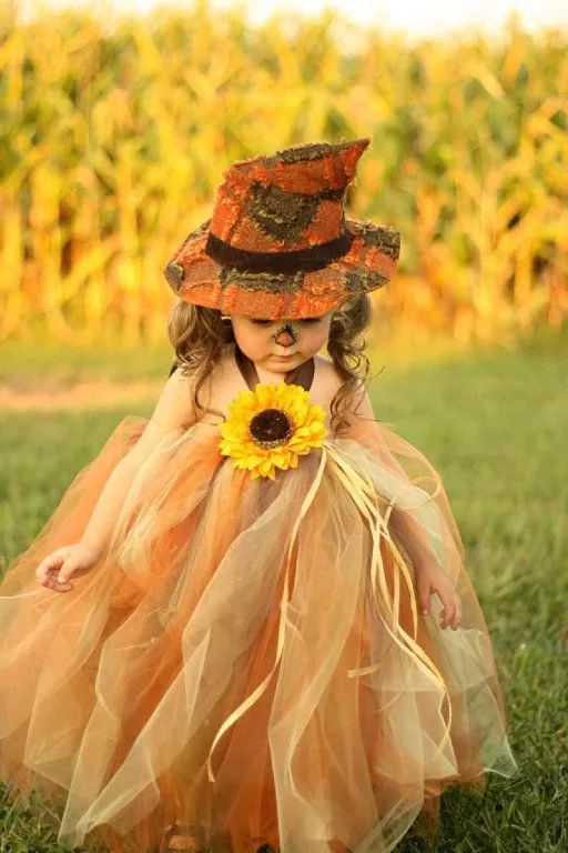 1 disfraz de espantapájaros para tu niña | Ser padres es facilisimo.