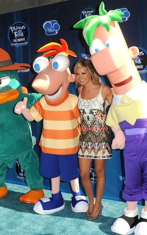 Dtodoblog: Ashley Tisdale: Premiere de Phineas y Ferb