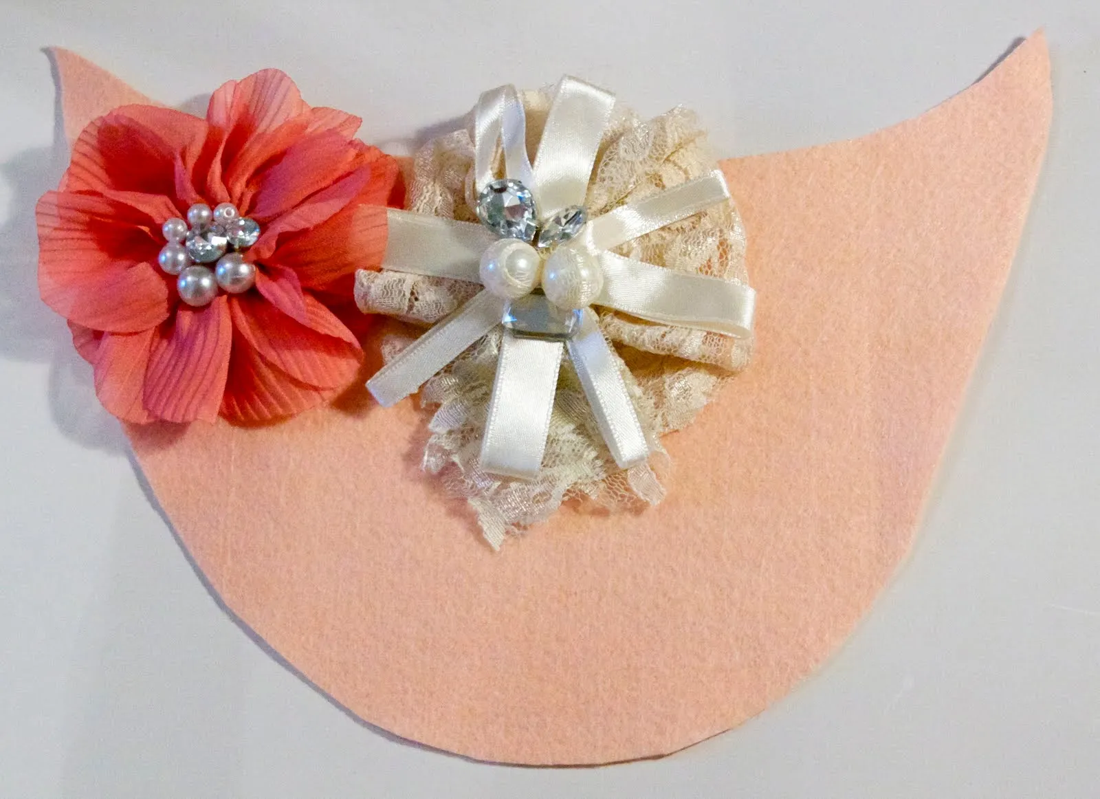 DIY Collar babero con flores | Crimenes de la Moda