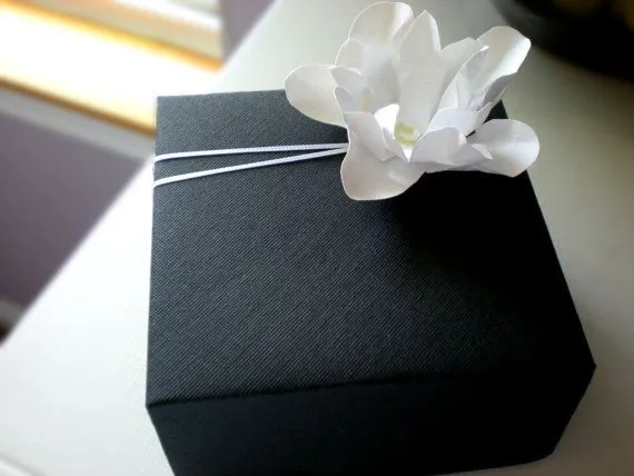 DIY - Elegante Envoltura De Regalos #2092452 - Weddbook