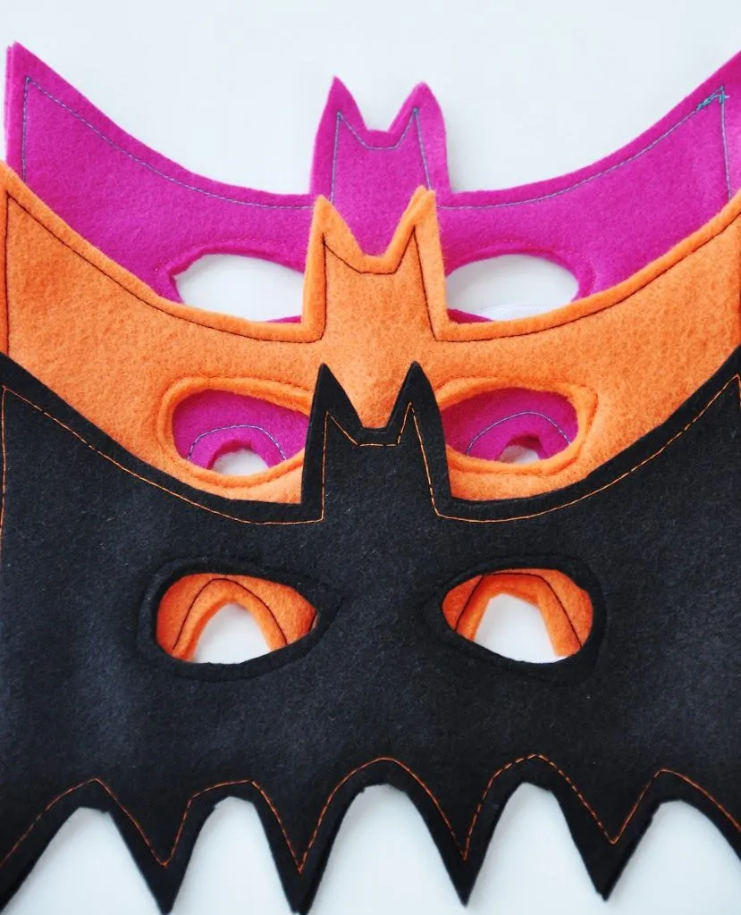 DIY halloween bat mask - WeAllSew