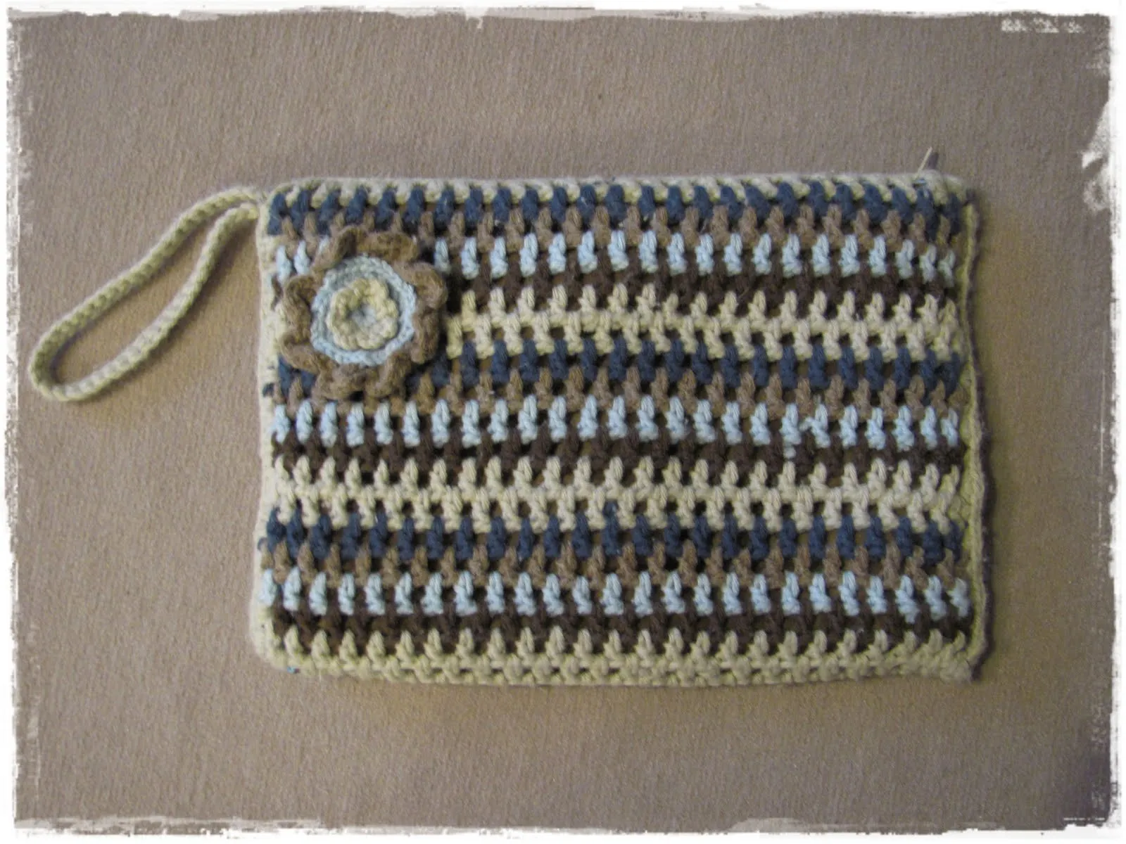 Do it yourself: Bolsos crochet y tela