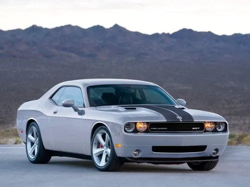 Dodge Challenger, 475 CV para el nuevo SRT8 y nuevo motor V6