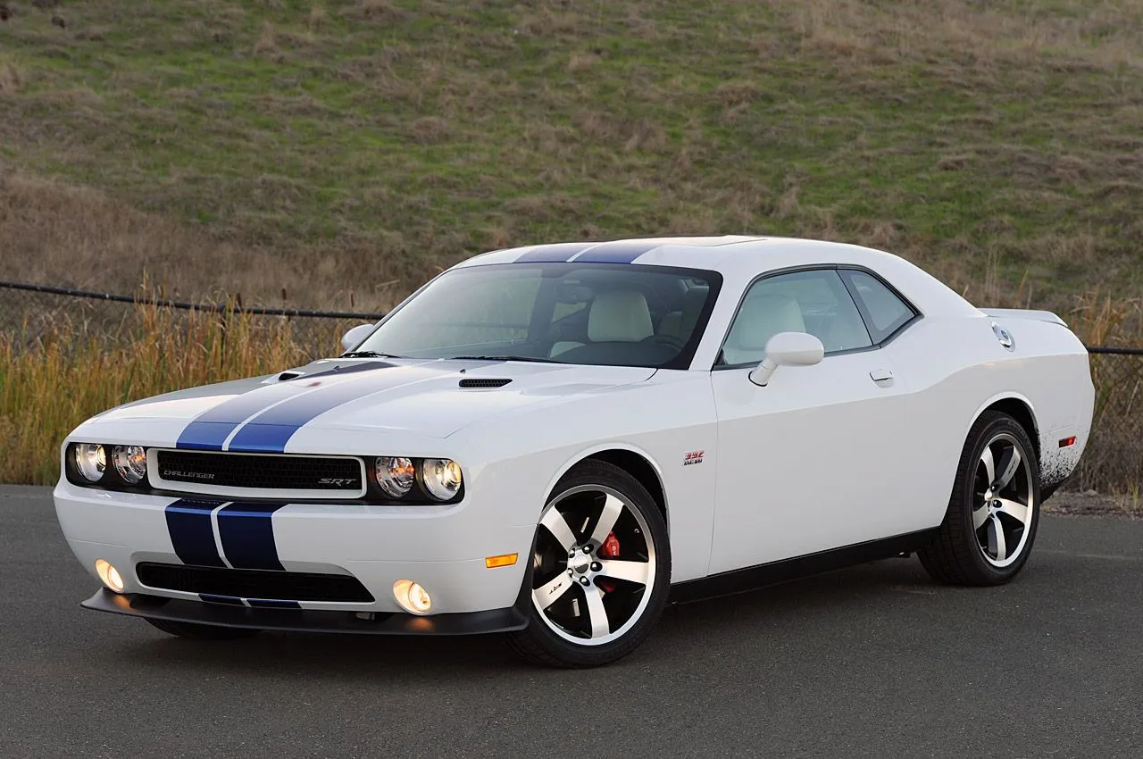 Dodge Challenger SRT8 392 modelo 2013: veloz, musculoso y rabioso ...