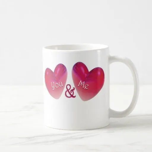 Dois corações românticos caneca de Zazzle.