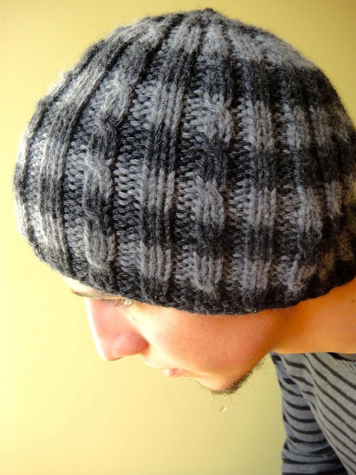 Doña Tijeras: Gorro de canalé y trenza para chico