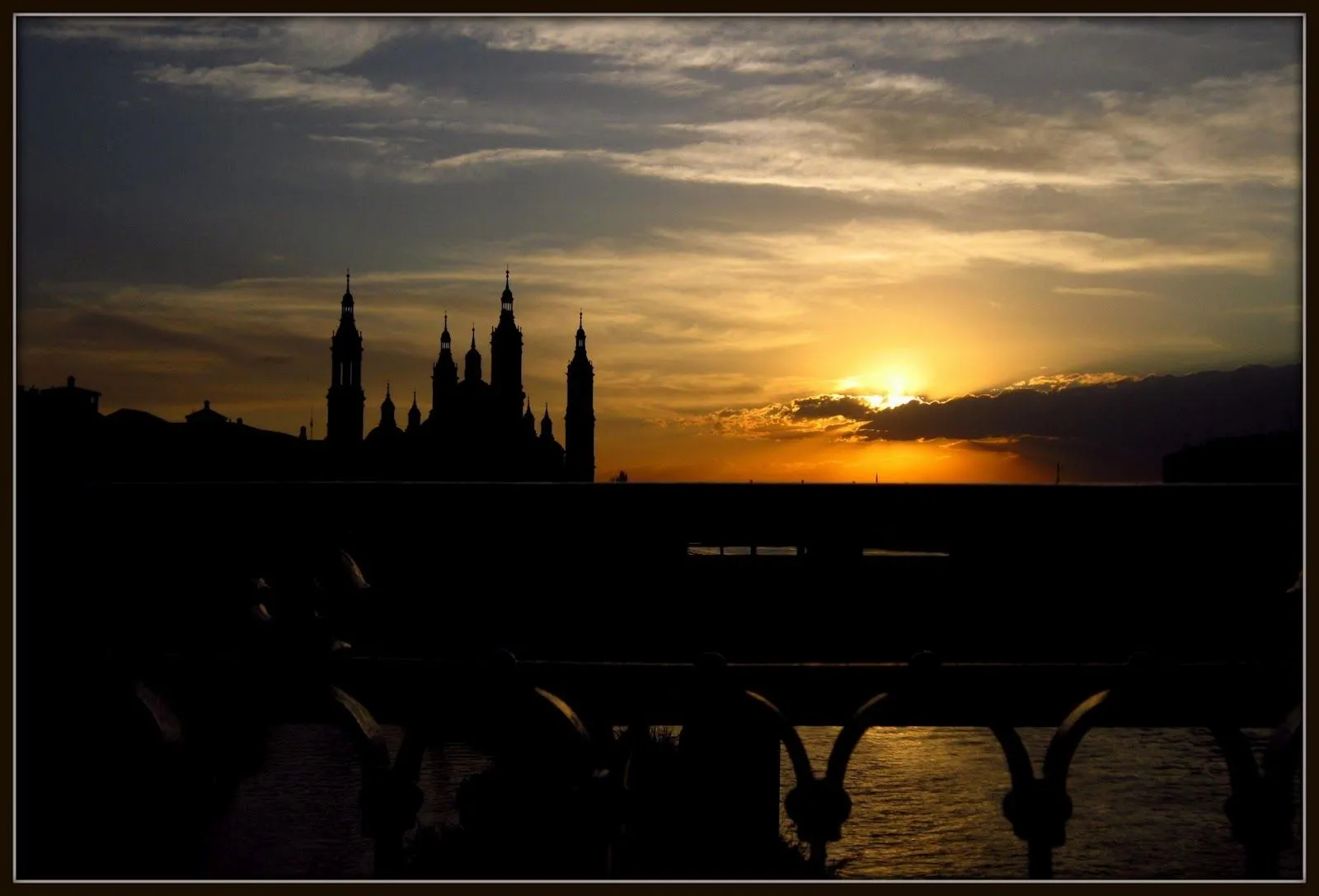 Si no puede dormir: La ciudad de los atardeceres más bonitos del mundo