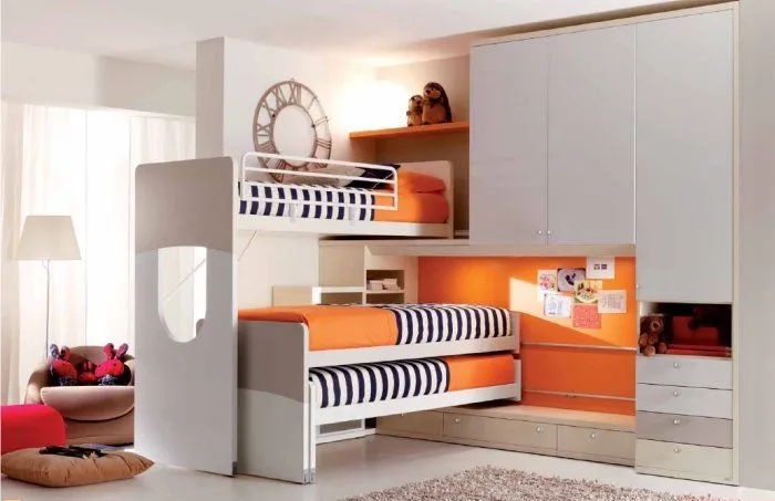 UN DORMITORIO INFANTIL CON TRES CAMAS | Dormitorios Con Estilo