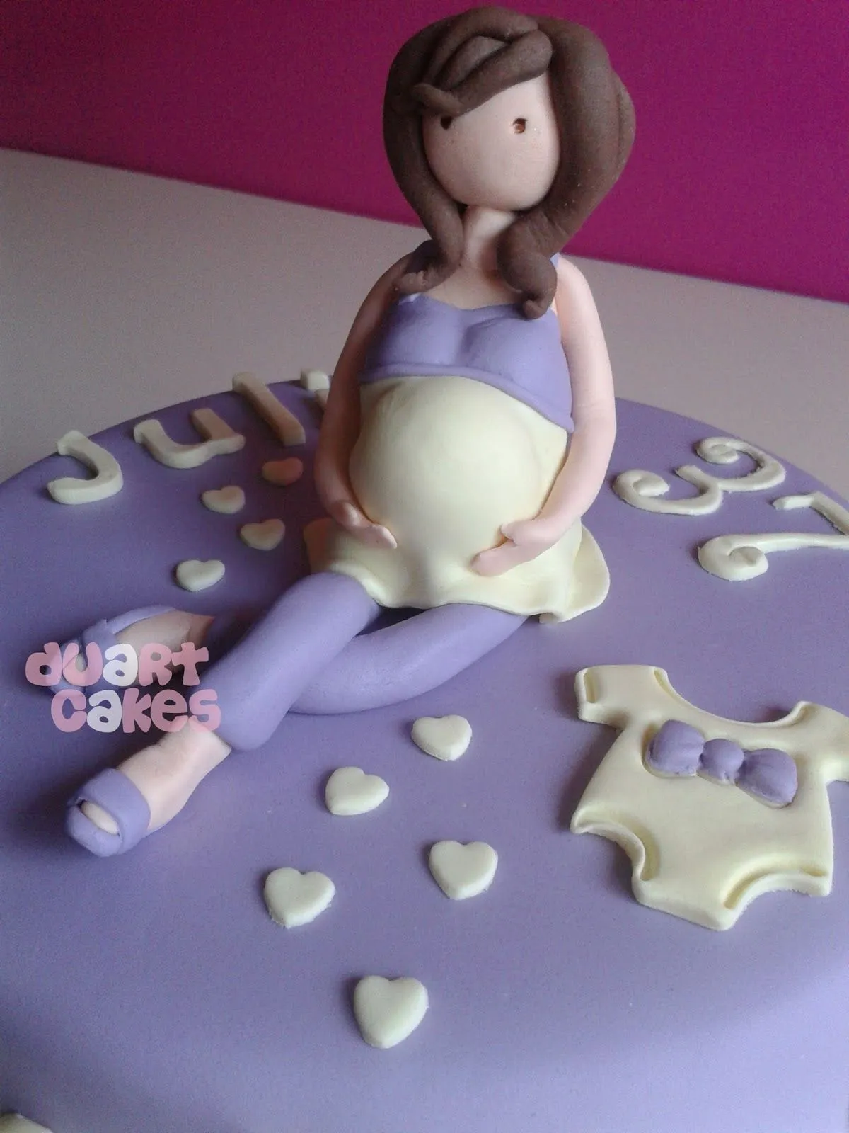 DUART CAKES: Tarta chica embarazada