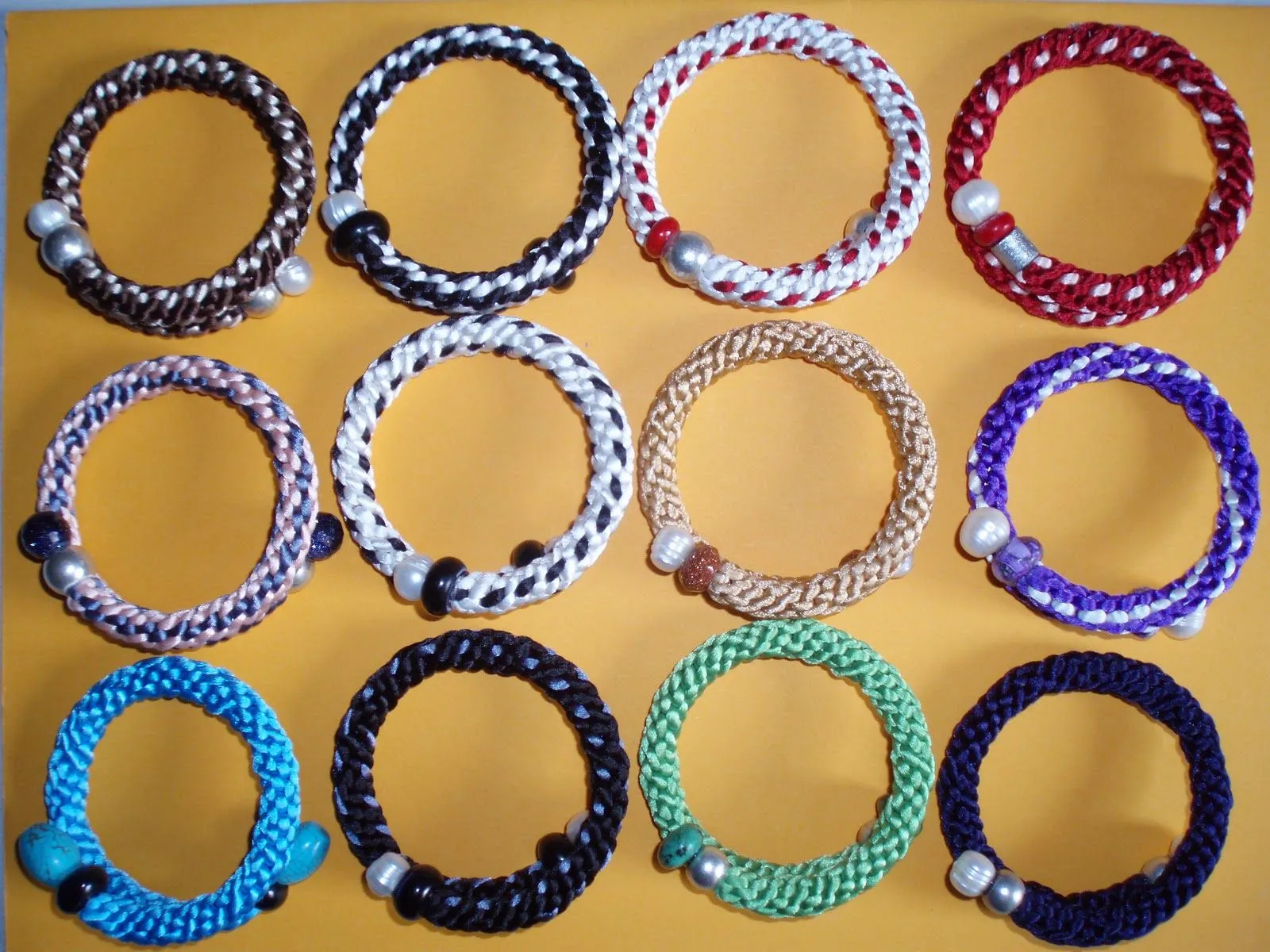 El duende. Pulseras artesanales.: Pulseras de cola de ratón