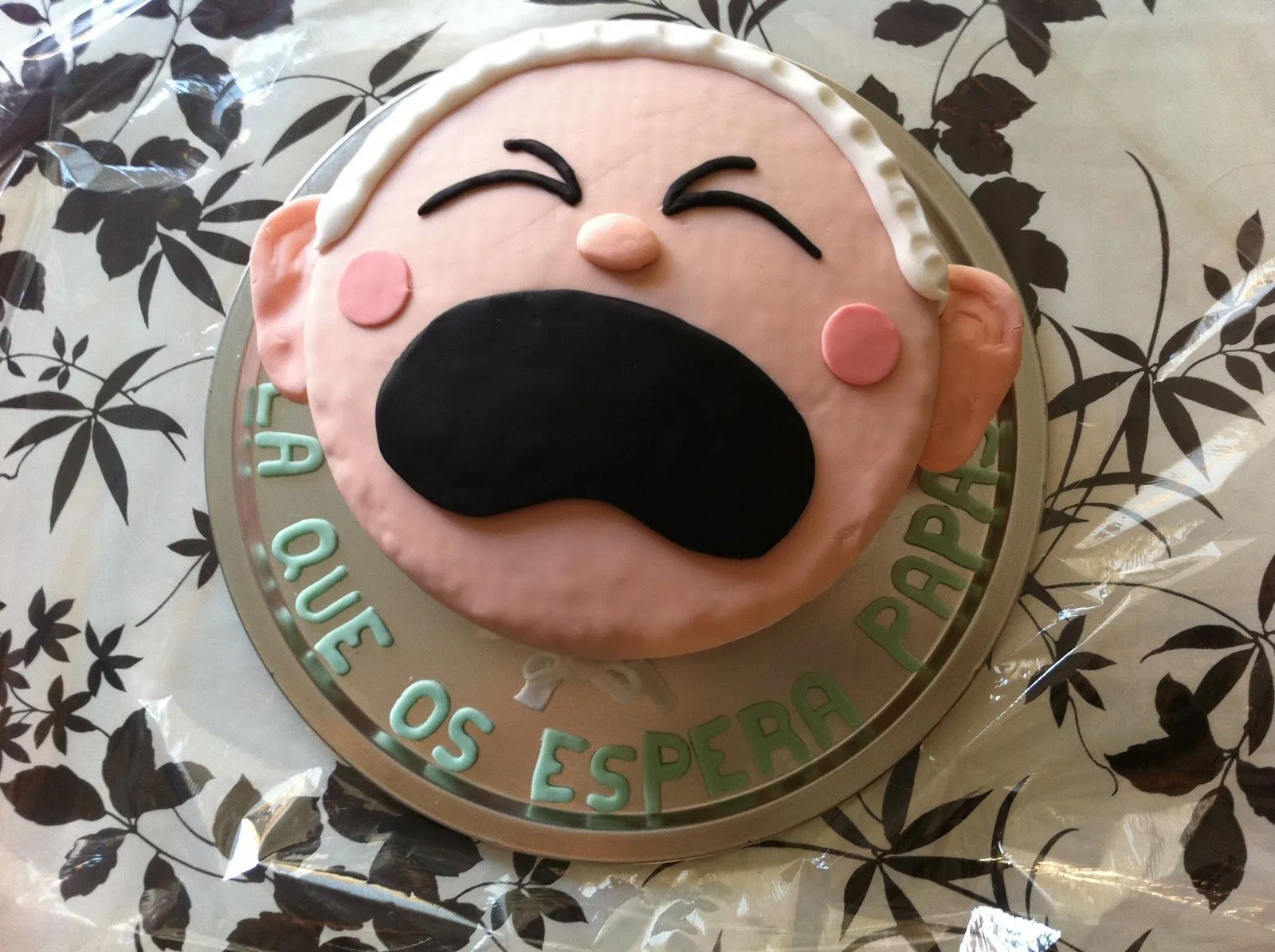 Dulce como un cupcake: Pastel de fondant Bebé Llorón